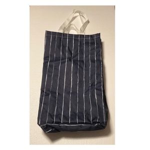 Tote bag, gift bag, laundry tote, cloth durable two sets handles new